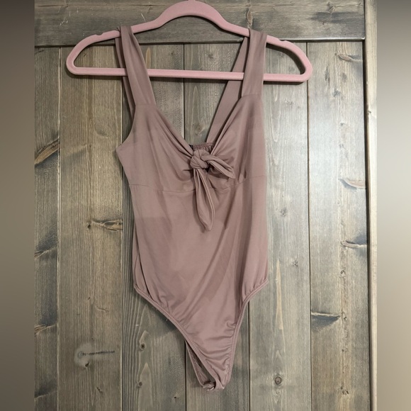 Lulus Tops - Lulu's Dusty Rose Bodysuit with Tie Front